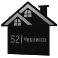 Tabliczka domek antracytowa z numerem na ścianie budynku – wzór 4