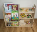 Zestaw półek Montessori na książki i zabawki – naturalny design, funkcjonalność i porządek w pokoju dziecka
