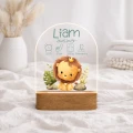 Lampka nocna z metryczką dziecka Lew – dekoracja LED do pokoju dziecięcego