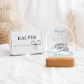 Metryczka urodzenia LED Niebieska Koala – lampka dla dziecka z personalizacją i pudełkiem