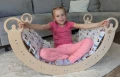 Bujak Drewniany z Różowy Las, zabawka Montessori dla  dziecka. Poduszka Różowy Las do bujaka Montessori, Bujaka dla dzieci z Poduszką Różowy Las. Różowy Las Poduszka do Bujak ze zjeżdżalnią i ścianką
