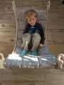 Bujak Drewniany z Szare Gwiazdy, zabawka Montessori dla  dziecka. Poduszka Szare Gwiazdy do bujaka Montessori, Bujaka dla dzieci z Poduszką Szare Gwiazdy. Szare Gwiazdy Poduszka do Bujak ze zjeżdżalnią i ścianką